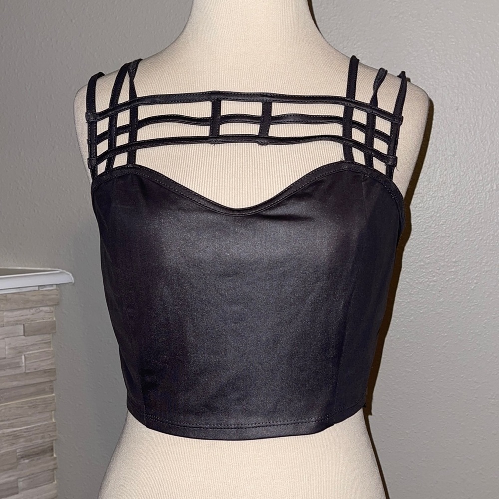 cecico crop top gray size medium
